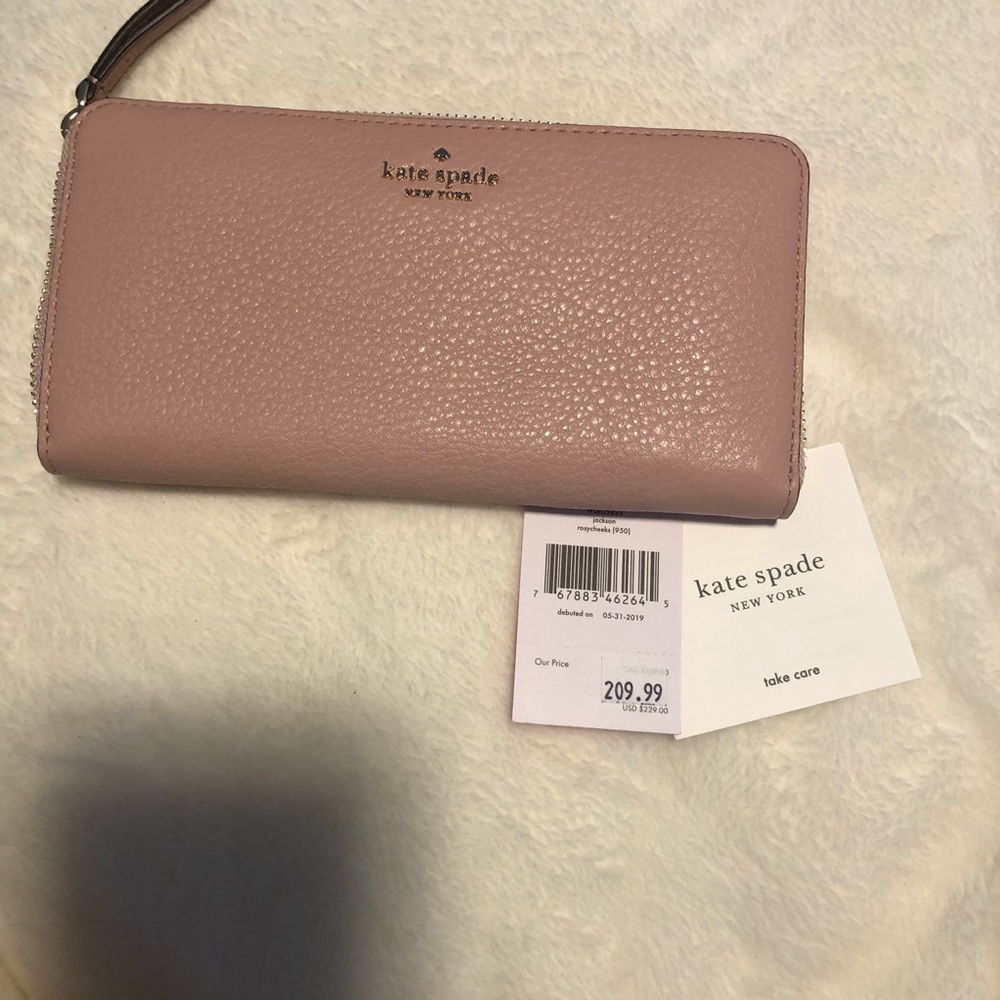 Kate spade wallet. NWT